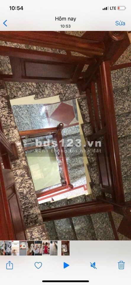 Chính chủ cần bán đất tặng nhà 3 tầng ngõ ô tô phi thẳng vào nhà thông thoáng, hướng tốt