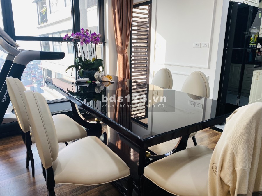 Bán căn hộ chung cư chính chủ giao dịch diện tích 169m2, full nội thất về ở ngay giá 6.5 tỷ