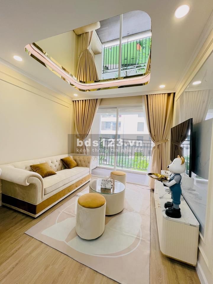 Quốc Tử Giám Lô Góc Thang Máy 7 Tầng Ngõ Gần Oto