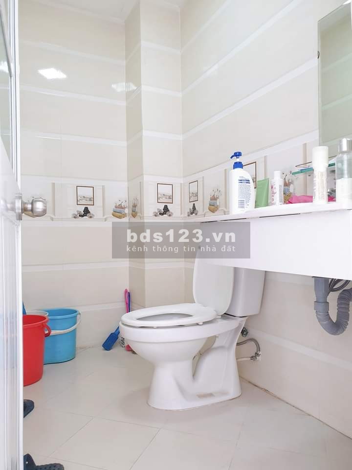 Bán gấp nhà đẹp 2 tầng đúc hẻm xe hơi giá chỉ 3tỷ8 dtsd 48m2 Lê Trọng Tấn, Tân Phú