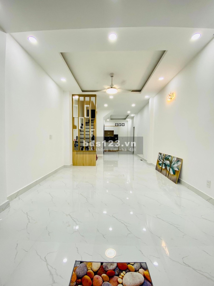 Bán nhà Huỳnh văn Bánh, p13, Quận Phú Nhuận, giá rẻ, nhà mới vào ở ngay lh 0921049823