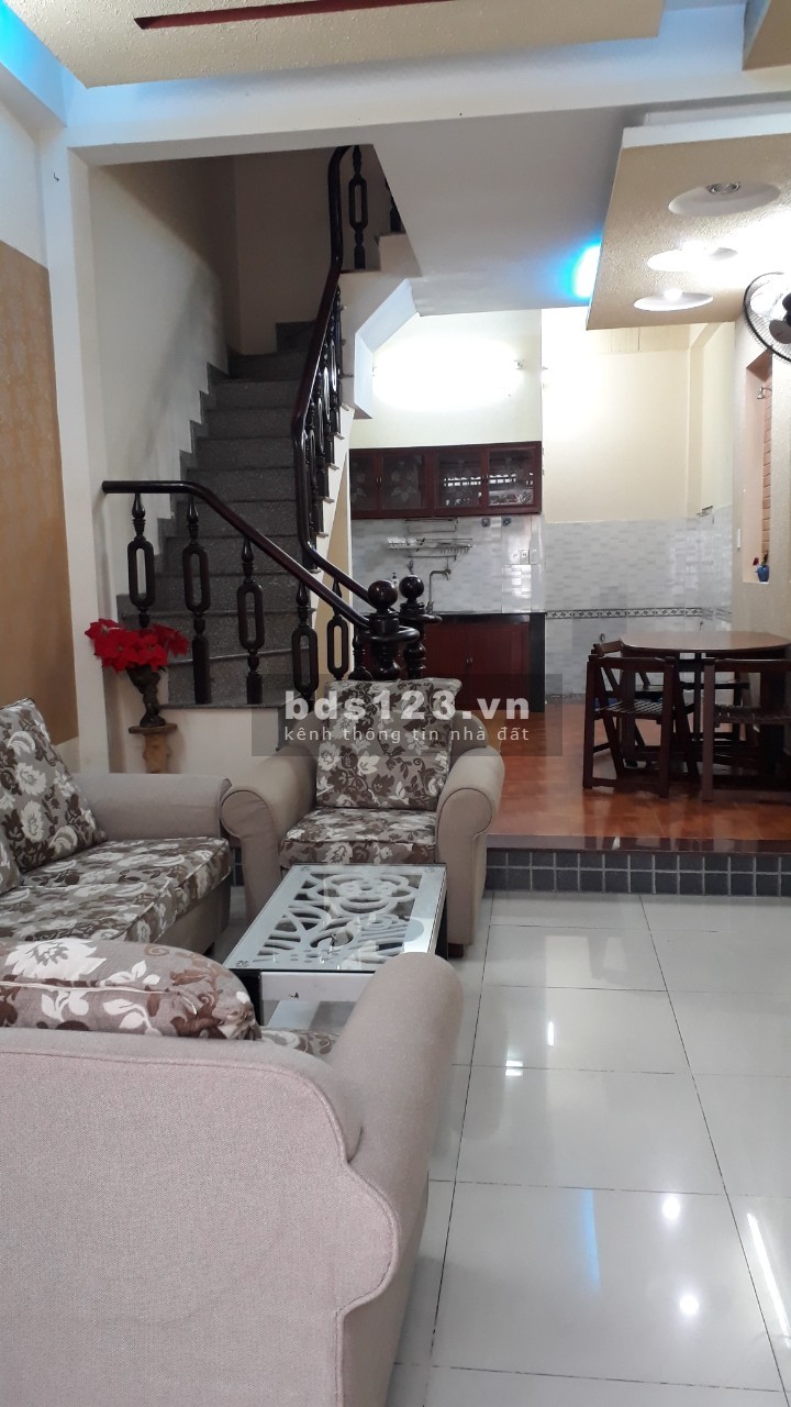 Cho thuê nhà nguyên căn hẻm xe tải đối diện Emart Gò Vấp liên hệ 0355965612
