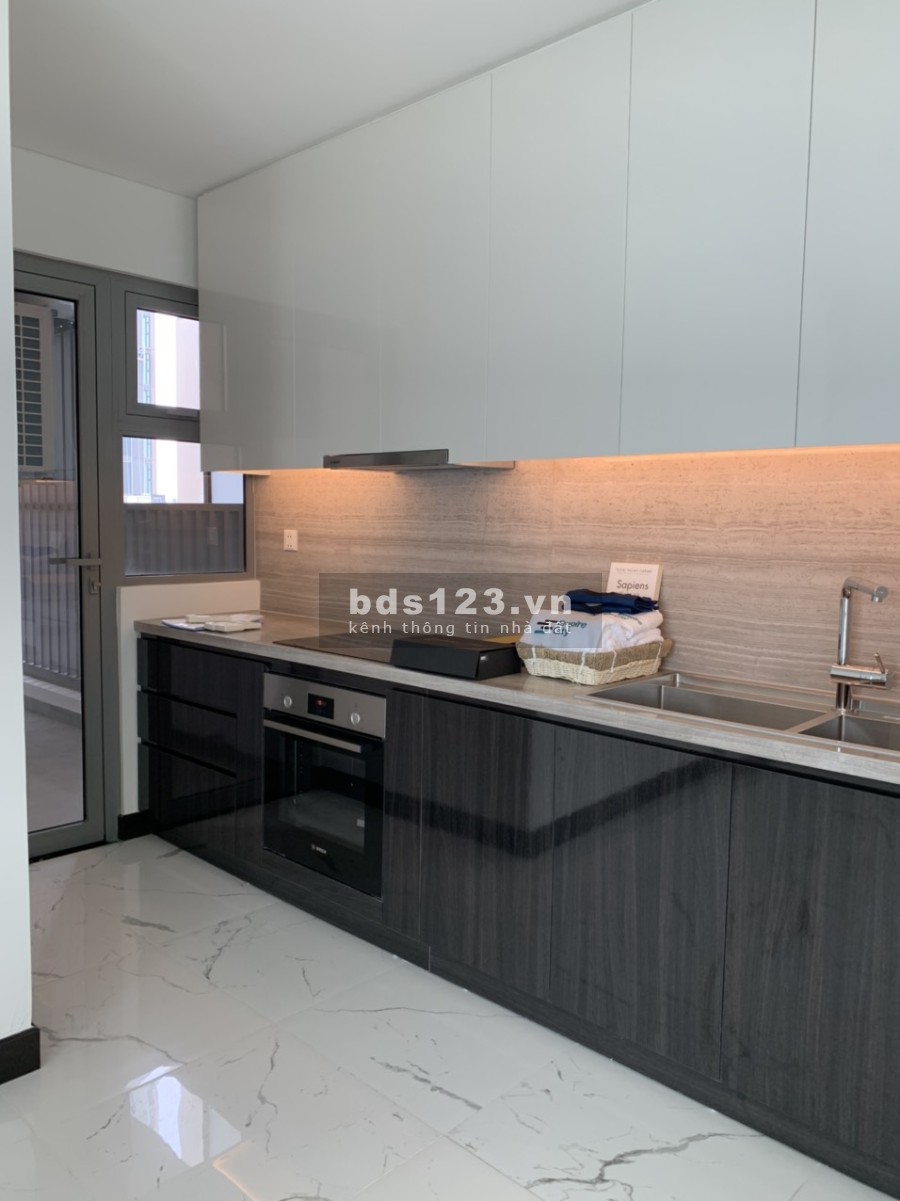 Căn hộ Empire City cần bán. Khu căn hộ sang trọng, thoáng mát. Lh: 0932689228