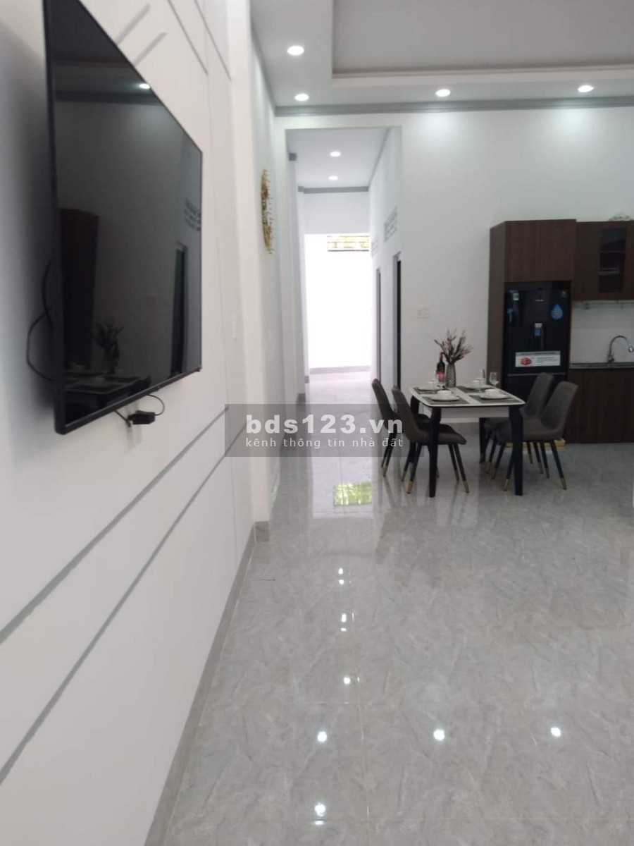 Nhà mới P.Bảo Vinh thành phố Long Khánh đầy đủ nội thất bàn giao vào ở được ngay