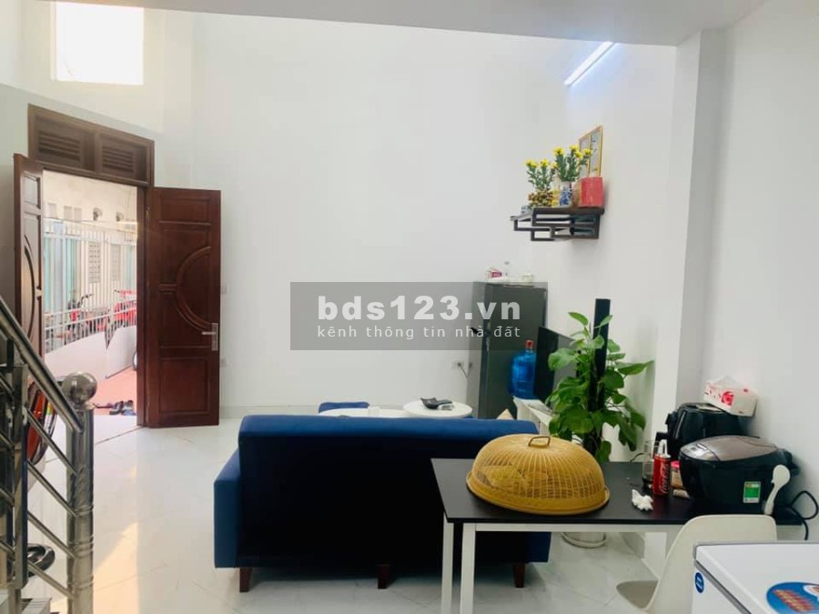 Bán nhà Quang Lãm, Quận Hà Đông nhà đẹp ở ngay ô tô 10m, sổ đỏ chính chủ, giá tốt đầu tư