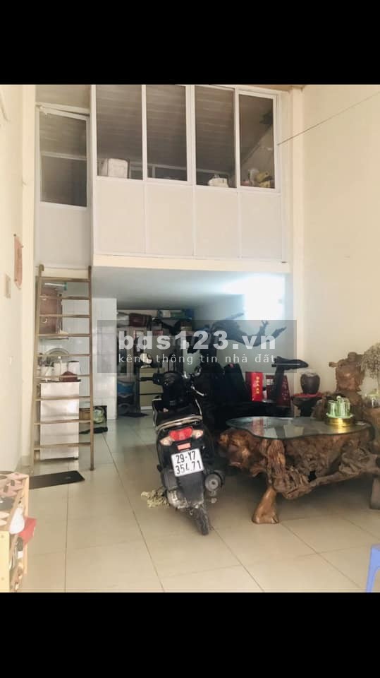 Cho thuê Nhà mặt đất nguyên căn, diện tích sử dụng 60m2 bao gồm gác lửng 20m