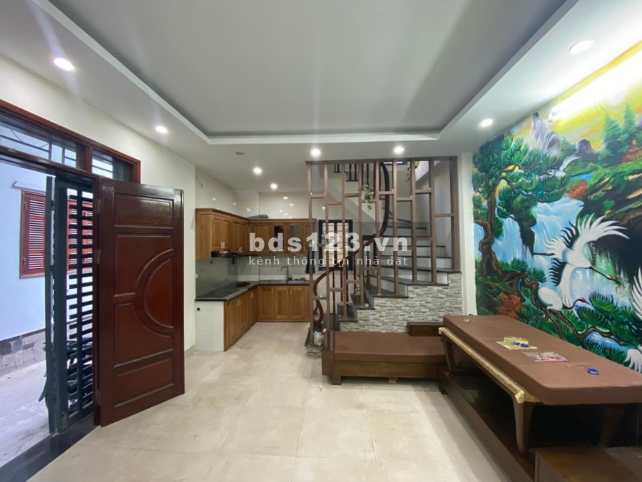 Hơn 4 tỷ có ngay nhà trung tâm quận Hà Đông, full nội thất chỉ việc dọn về ở giá bán 4/.75 tỷ