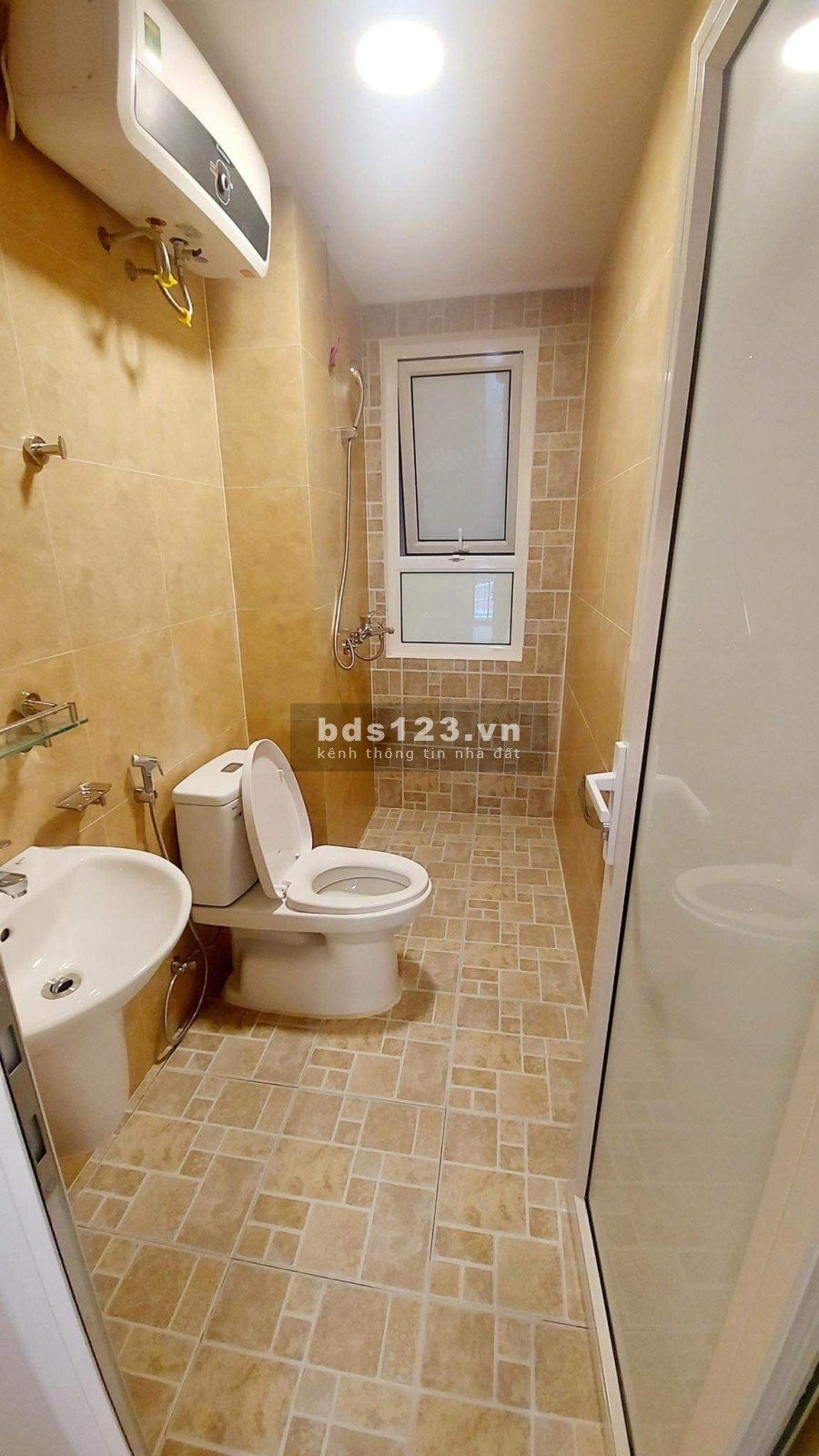 Nhà nguyên căn Ngọc Thuỵ Đẹp như hoa hậu, phong cách trẻ trung, hiện đại, giá tốt