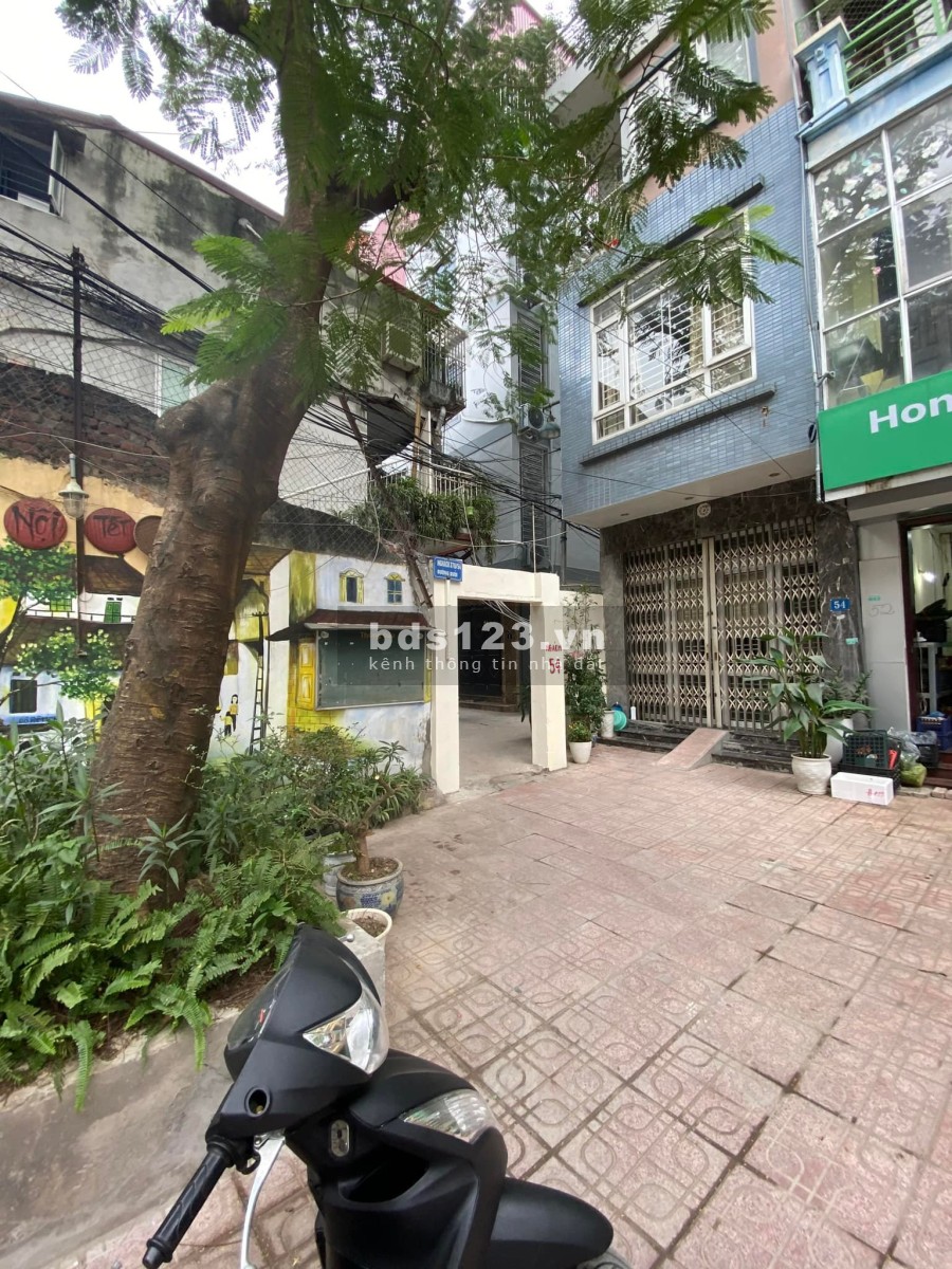 Bán nhà đường Bưởi Quận Ba Đình 4 tầng, lô góc ngõ rộng giá bán chỉ 2.4 tỷ, thương lượng