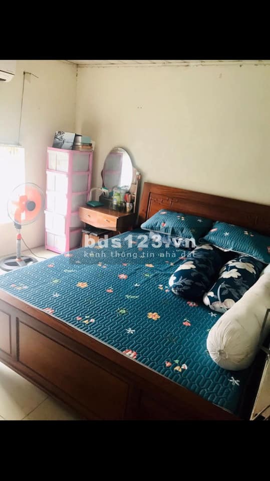 Cho thuê Nhà mặt đất nguyên căn, diện tích sử dụng 60m2 bao gồm gác lửng 20m