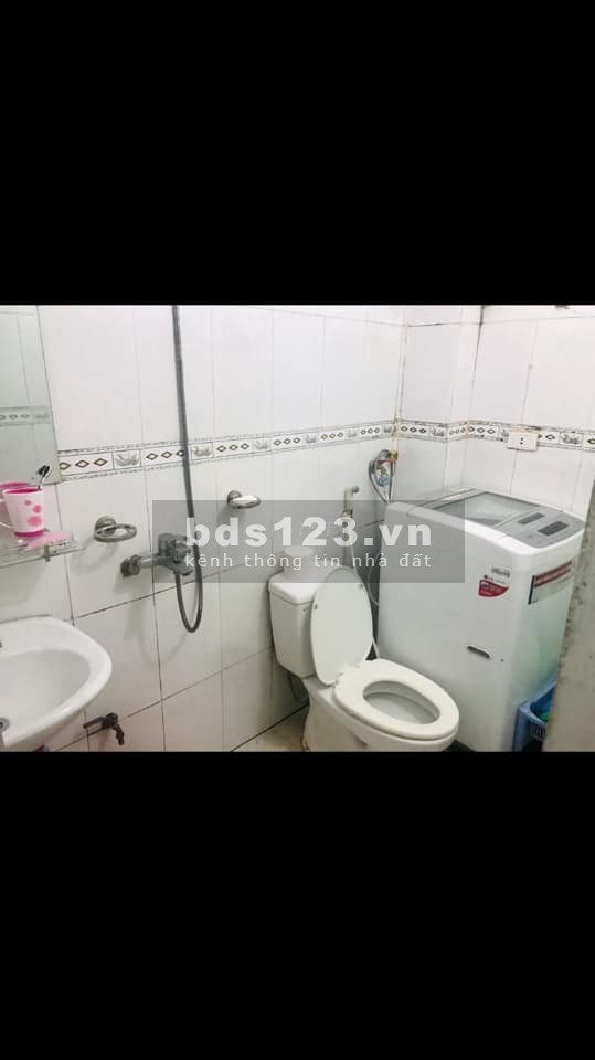 Cho thuê Nhà mặt đất nguyên căn, diện tích sử dụng 60m2 bao gồm gác lửng 20m