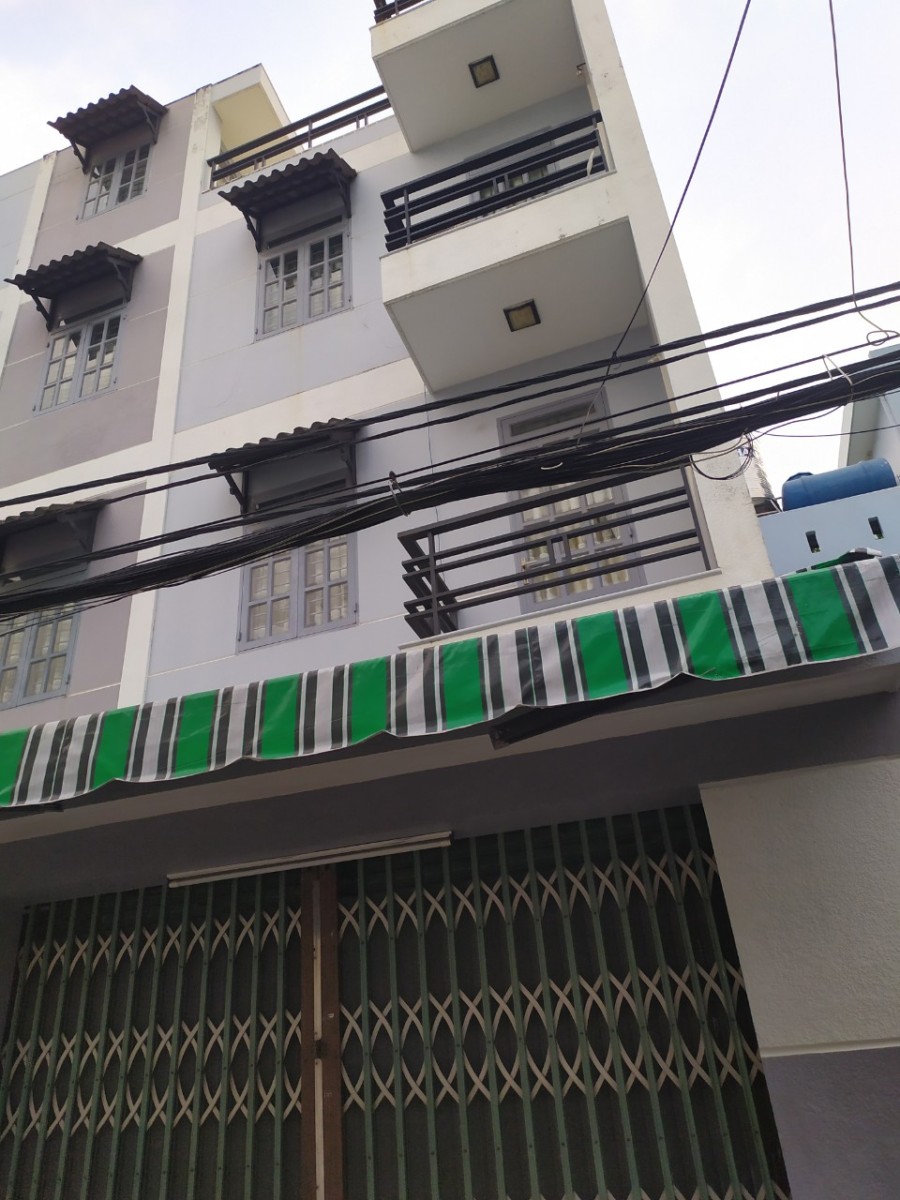 Bán nhà đường Nguyên Hồng, Bình Thạnh, diện tích gần 55m2, 3 tầng, giá rẻ thương lượng
