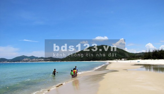 Bán đất nền sổ đỏ mặt biển giá tốt nhất Miền Trung khu dân cư đông đúc, giá tốt đầu tư