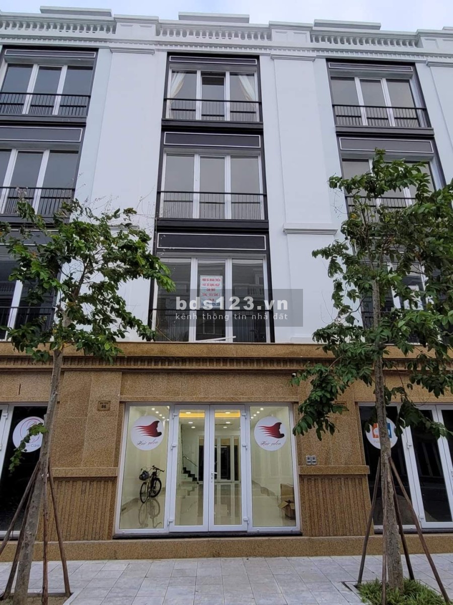 Bán căn nhà phố vỉa hè 9m trung tâm thành phố Thanh Hoá giá bán 5 tỷ, sổ riêng chính chủ