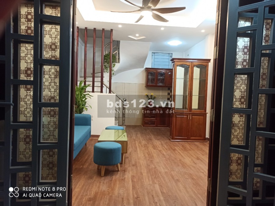 Bán nhà Định Công 5 tầng đẹp, ở luôn 2 thoáng diện tích sử dụng 25m2 giá bán chỉ 2.87 tỷ