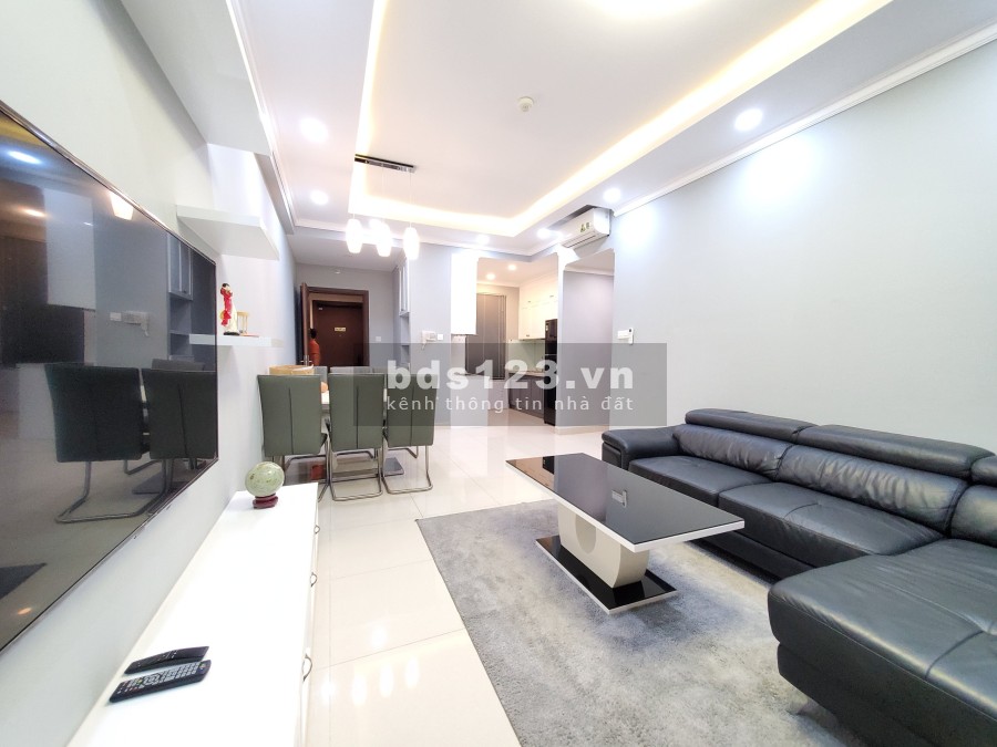 Chính chủ cần bán căn hộ 3 pn đầy đủ nội thất giá bán chỉ 5.3 tỷ, lh 0909986202 MR THUẬN