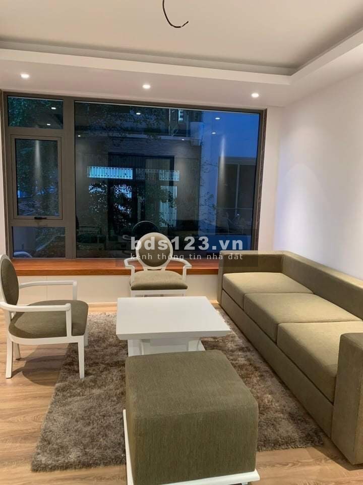 Chạy ngân hàng bán gấp nhà hxh thông Lý Chính Thắng, 5 tầng, ngang 5m, 0932828672.