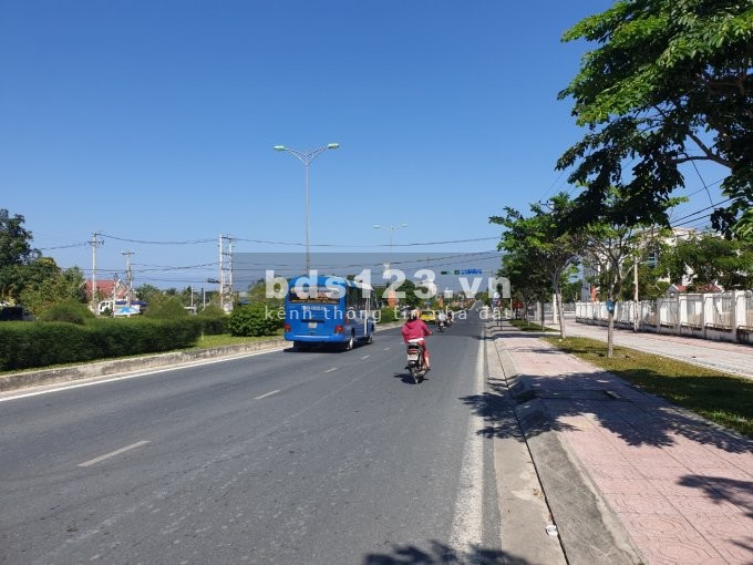 Bán nhanh lô đất MT đường Đinh Tiên Hoàng, Cam Hải Tây, Cam Lâm, giá siêu rẻ, LH 0937980248