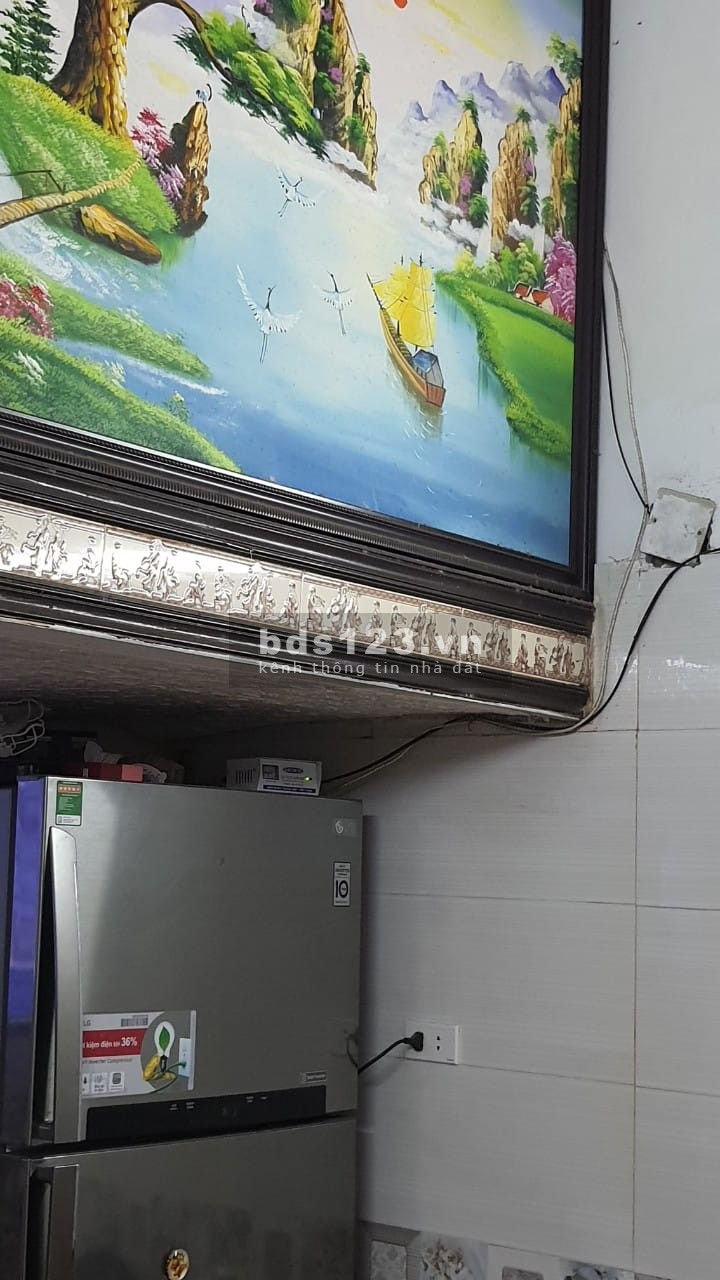 Cần bán nhà ngõ 118 Trương Định, Hai Bà Trưng diện tích sử dụng 30m2, giá 2,5 tỷ, 2,3 ty