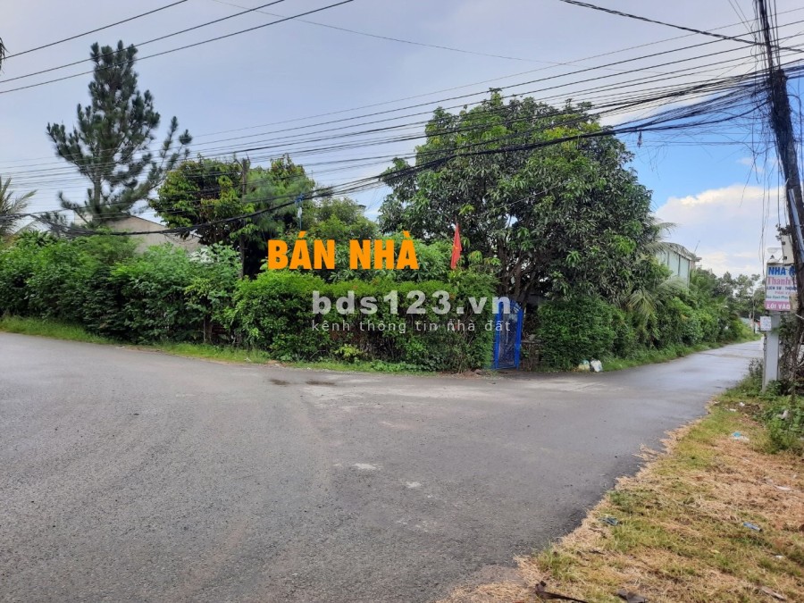 Chính chủ bán lô đất đẹp diện tích 742.3m2 góc 2 mặt tiền tại trung tâm Long Thành, Đồng Nai