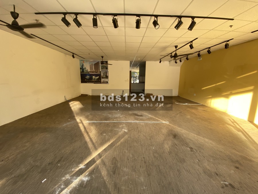 Cần bán shophouse Sarimi- KĐT Sala. Lh: 0932689228