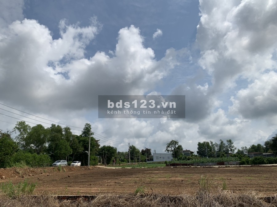 Bán 1 lô cuối 1000m2 ONT khu ban cờ mặt tiền đường xã Bàu cạn - Long Thành, giá F0