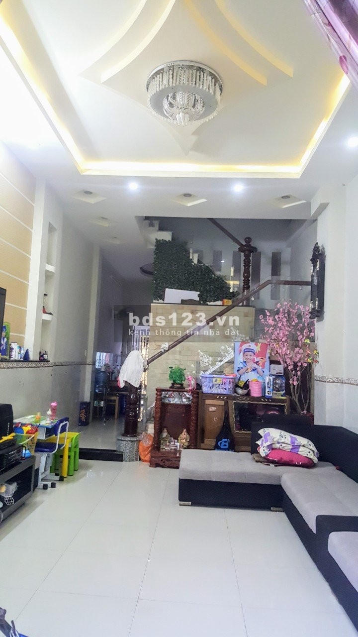 Bán nhà 4 tầng, có 2 mặt tiền trước sau đường rộng 6m phòng lớn, khu dân cư an ninh