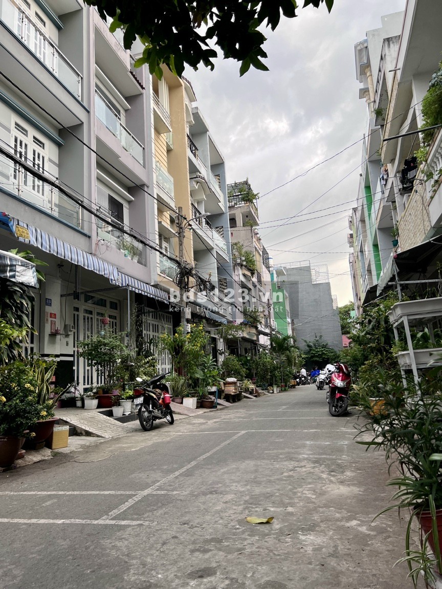 Bán nhà 4 tầng, có 2 mặt tiền trước sau đường rộng 6m phòng lớn, khu dân cư an ninh