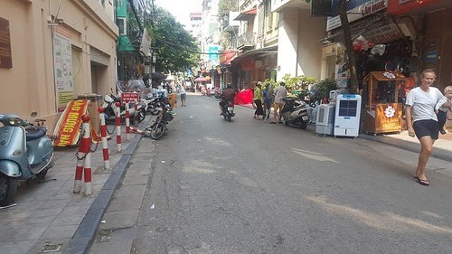 Bán nhà Phố Cổ mặt phố siêu hiếm kinh doanh sầm uất gần Chợ Hàng Da sổ chính chủ