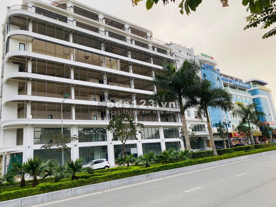 Cho thuê mặt bằng kinh doanh toà nhà văn phòng, thành phố Thanh Hoà, giá tốt đầu tư