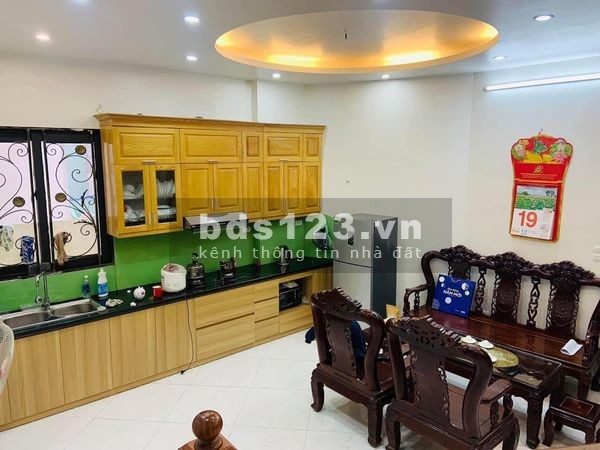 Nhà 5 tầng thiết kế hiện đại, phù hợp với mọi nhu cầu giá bán thoả thuận, liên hệ 0989847727