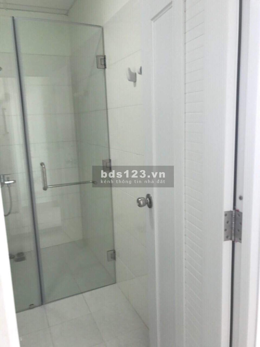 Tôi cần cho thuê nhanh chung cư Topaz City, mặt tiền đường Cao Lỗ, Phường 4, Quận 8 lh 0939353599