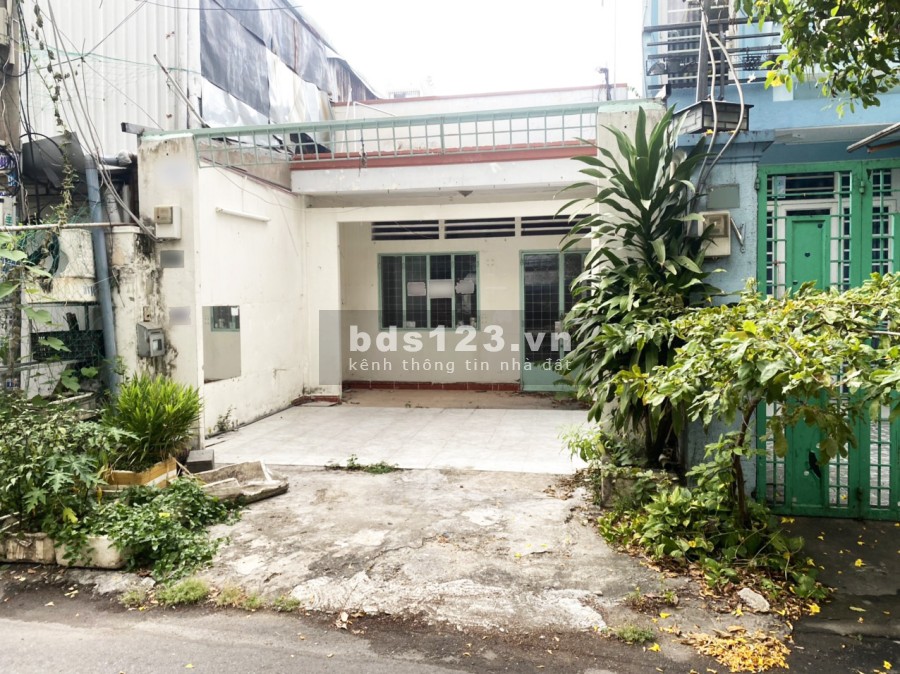 Bán nhà cấp 4 mặt tiền đường số 47 phường Tân Quy, Quận 7 sổ hồng riêng, giá tốt