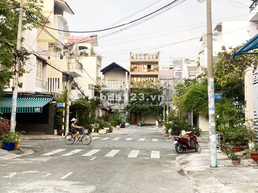 Bán nhà cấp 4 mặt tiền đường số 47 phường Tân Quy, Quận 7 sổ hồng riêng, giá tốt