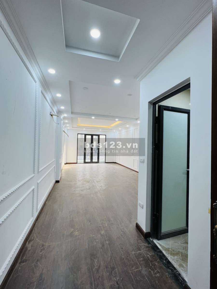 Tôi Bán 3 Toà Nhà Xây Mới 58m2, 7 Tầng Thang Máy, số 37 Trần Hữu Tước, Ngay Ngã 6 Xã Đàn, giá 19 tỷ