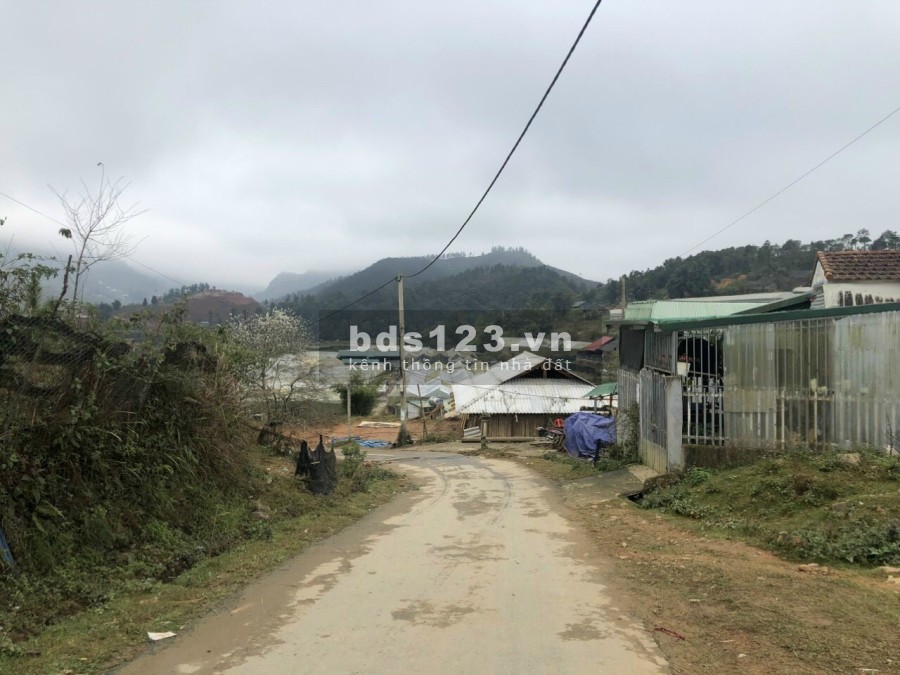 Lô đất full thổ cư, view mây núi cực đẹp tại khu vực Sa Pa liên hệ xem đất 0377524790