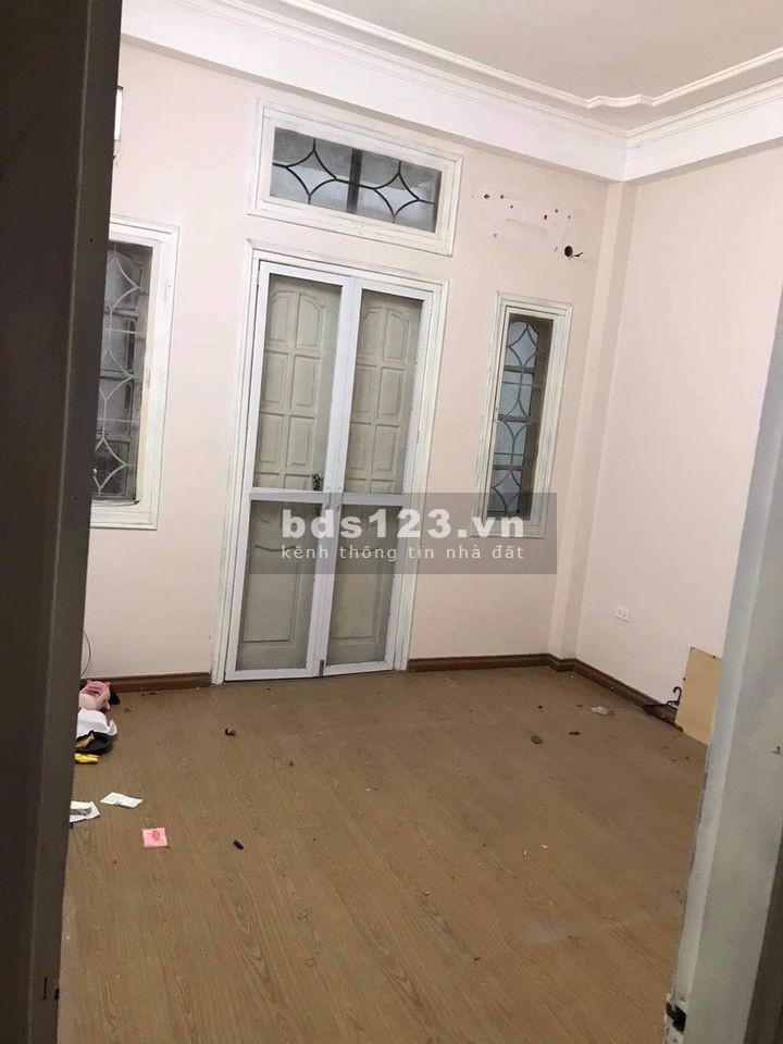 Vỡ nợ bán gấp nhà Đường Láng 86m mặt tiền 3.6m giá 6.5 tỷ vị trí gần phố, yên tĩnh