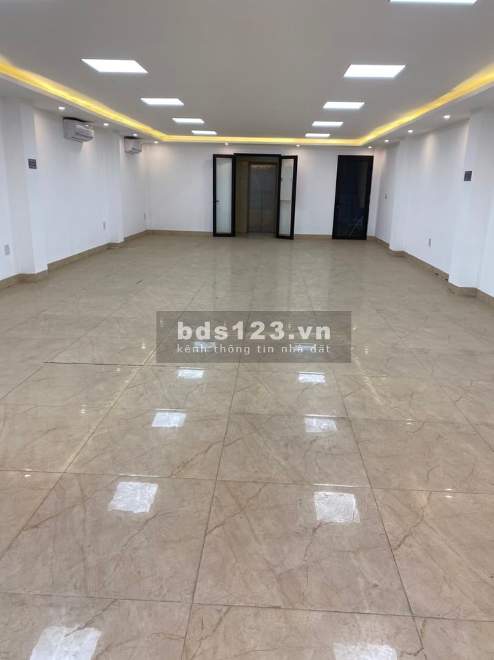 Mặt phố Xã Đàn, Đống Đa, diện tích sử dụng 108m2, giá bán 57 tỷ, 8 tầng, mt: 5.2m, lô góc