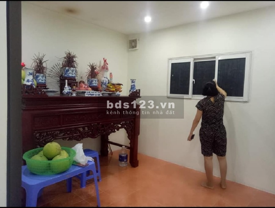 Nhà rẻ nhất Tư Đình, Long Biên diện tích to 54m2 giá 63,8 triệu/m2 ô tô 7 chỗ cách cổng 20m