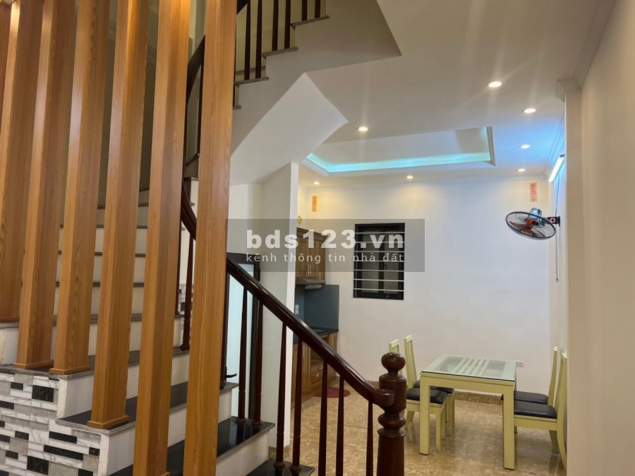 Mình cần bán nhà phố Khương Đinh, nguyên căn, nhà đẹp đón tết tặng đầy đủ nội thất