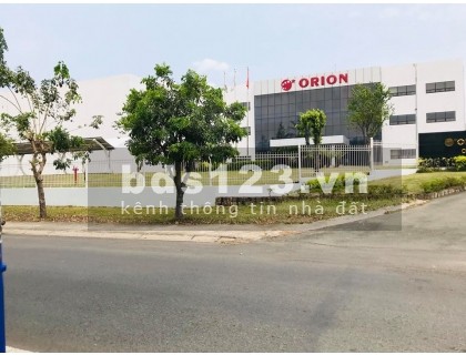 Cần bán đất 300m và căn trọ 16p ngay khu công nghiệp chợ và đường buôn bán