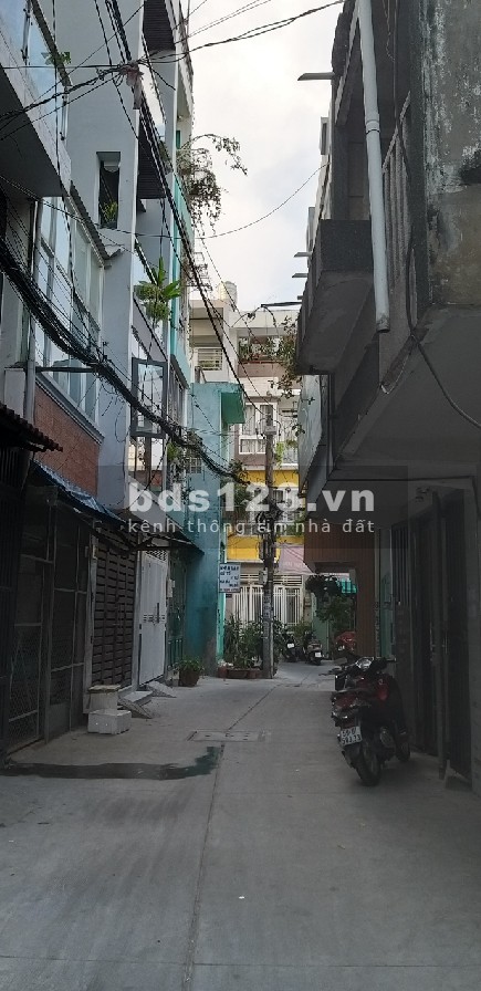 Nhà mới xây vào ở ngay, 5 tầng, diện tích sử dụng 41m2 (3.2x12.5), phường 14, Quận 10