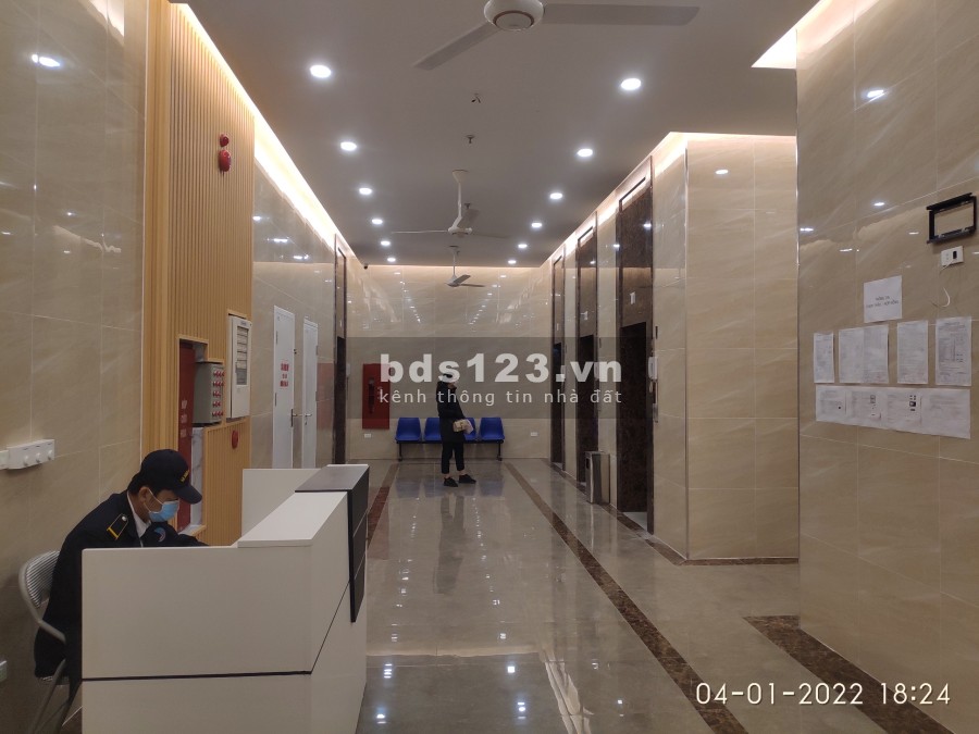 Chính chủ bán căn góc 70m Full nội thất giá tốt đầu tư, khu dân cư đông, tiện ích đầu đủ