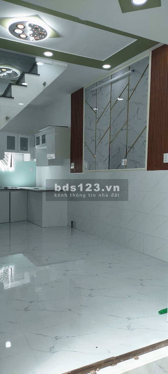 Bán nhà 2 phòng ngủ, Huỳnh Tấn Phát Nhà Bè giá bán 1.35 tỷ, hẻm rộng xe ra vào thoải mái