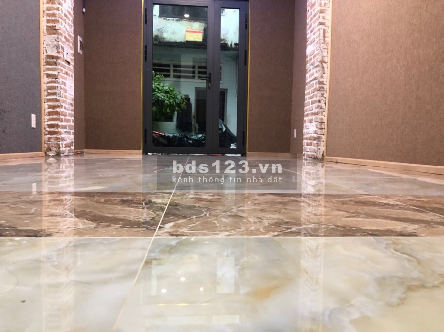 Chính chủ bán gấp nhà hẻm 756 Đoàn Văn Bơ phường 16 Quận 4 liên hệ 0786720929