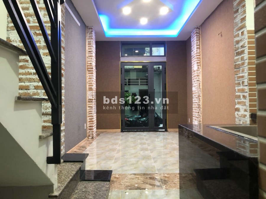 Chính chủ bán gấp nhà hẻm 756 Đoàn Văn Bơ phường 16 Quận 4 liên hệ 0786720929