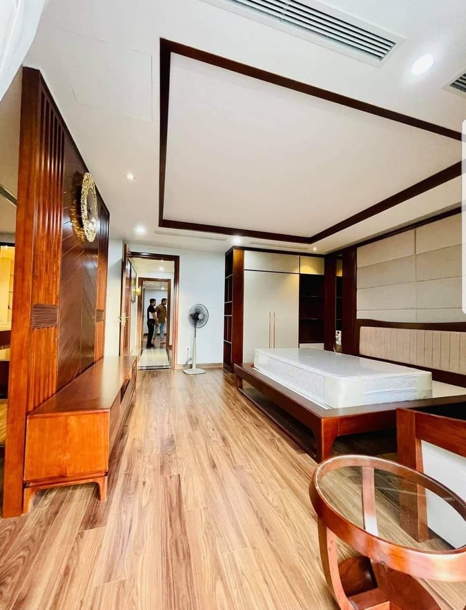 Diện tích sử dụng 420m2 mặt phố Hàng Bài giá bán 315 tỷ kinh doanh sầm uất