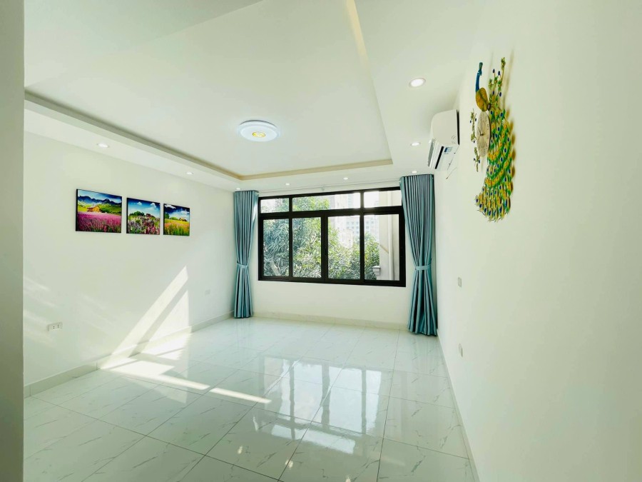 Chủ cần bán nhà phố Lê Đức Thọ, dtsd 55m2, 4 tầng ngõ thông gần ô tô giá bán 4.75 tỷ