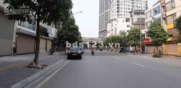Cần bán nhà siêu thoáng phố Khúc Thừa Dụ (cách Công viên Cầu GIấy 200m) giá 5.85 tỷ