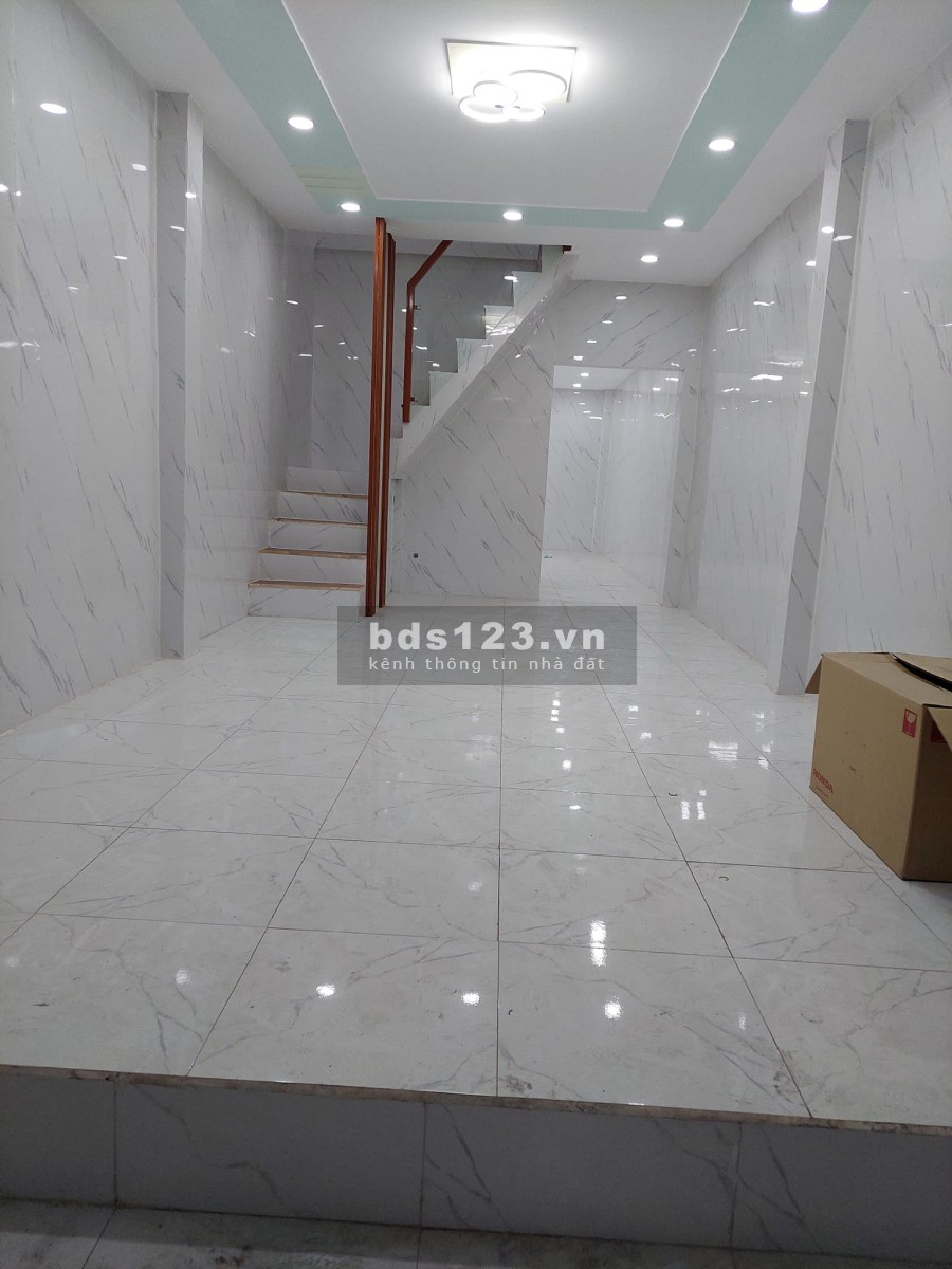 Mặt tiền Dương Tự Quán Bình Tân 55m2, (3.7x15) kinh doanh đỉnh, mới đẹp ở ngay nhỉnh 5 tỷ TL
